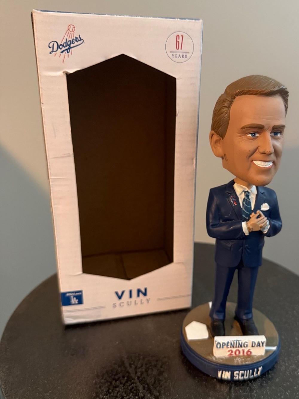 2016 Vin Scully Opening Day Bobblehead – Los Angeles Dodgers 67 Years SGA w/ Box